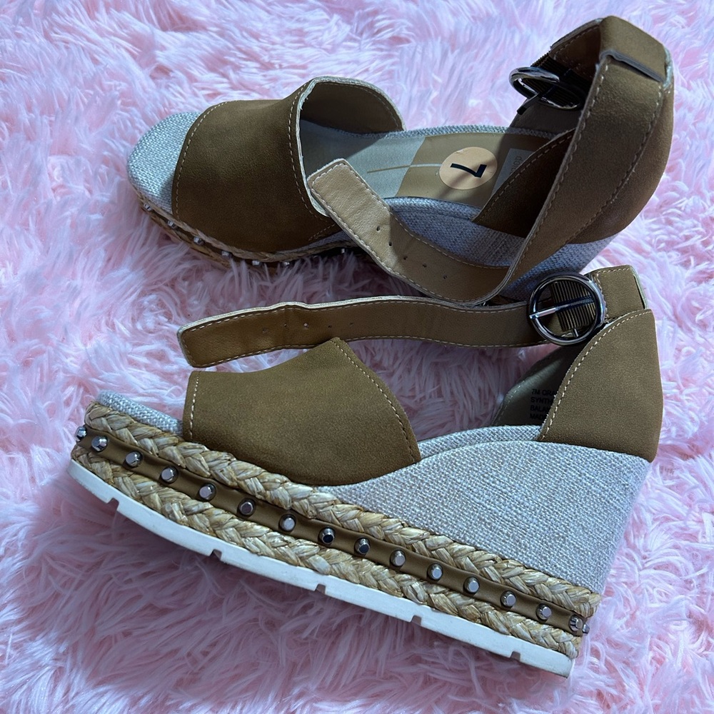 Wedge sandals
